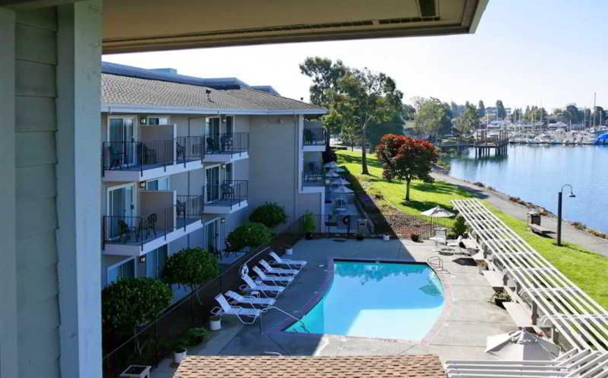 Executive Inn & Suites Oakland Exteriör bild